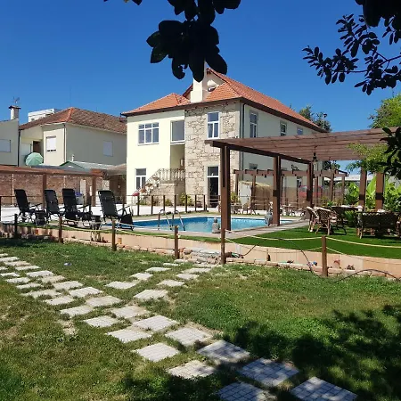 Pensión Garden Place Rural